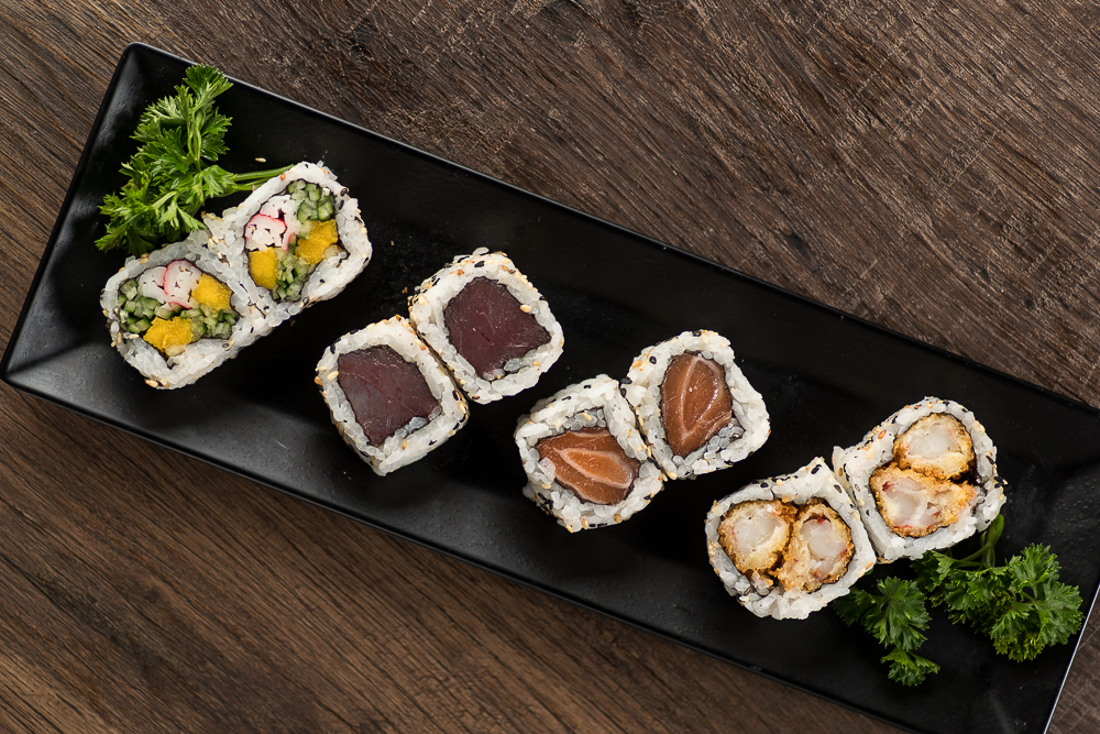 Uramaki: um sushi invertido para você se deliciar!