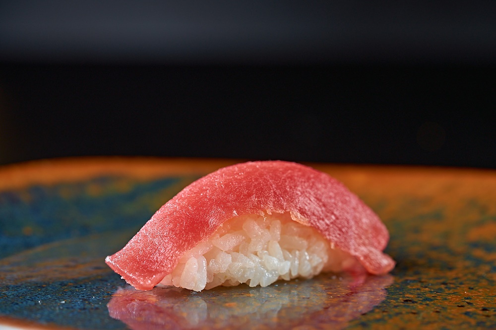 niguiri atum sushi